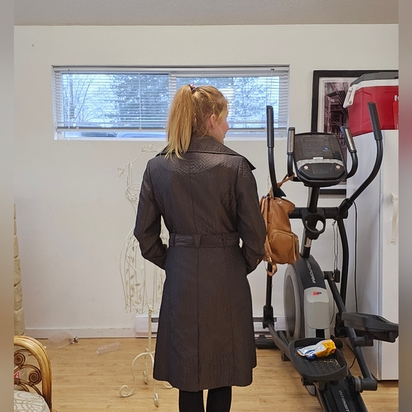 Cole Haan trench coat - Picture 15 of 15